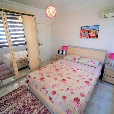 Apartamento Ulker 2 *